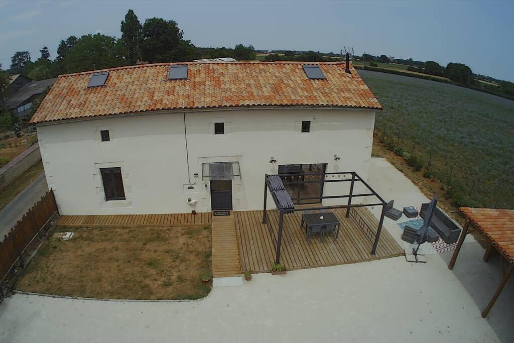 Maison Poitevine 9/10 Personnes Chaunay Exterior photo