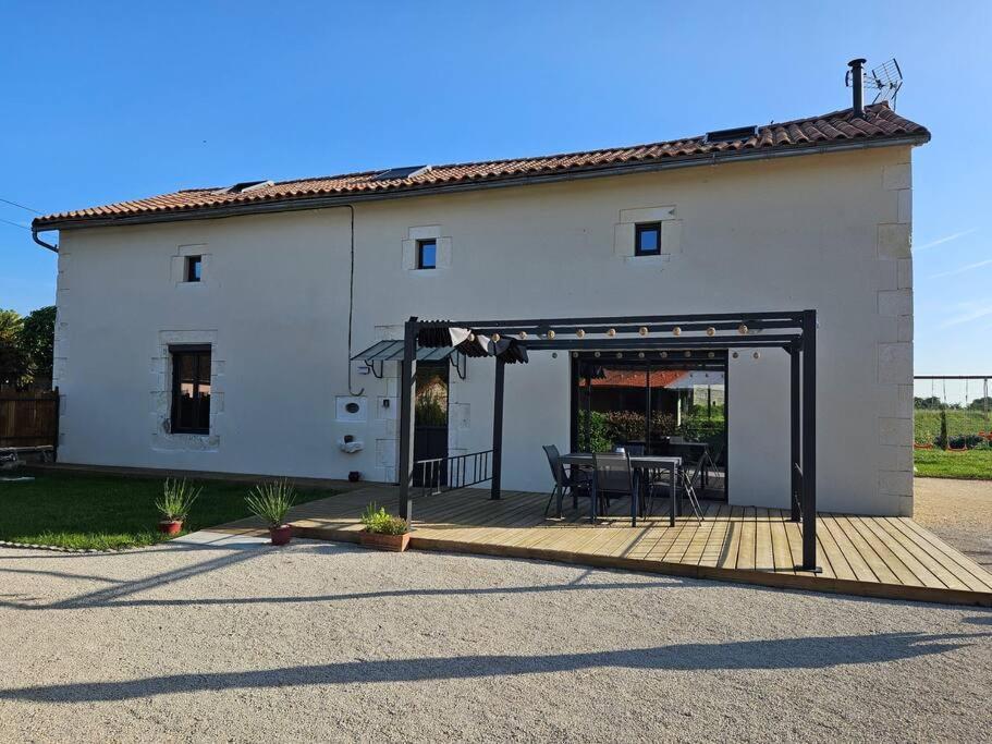 Maison Poitevine 9/10 Personnes Chaunay Exterior photo